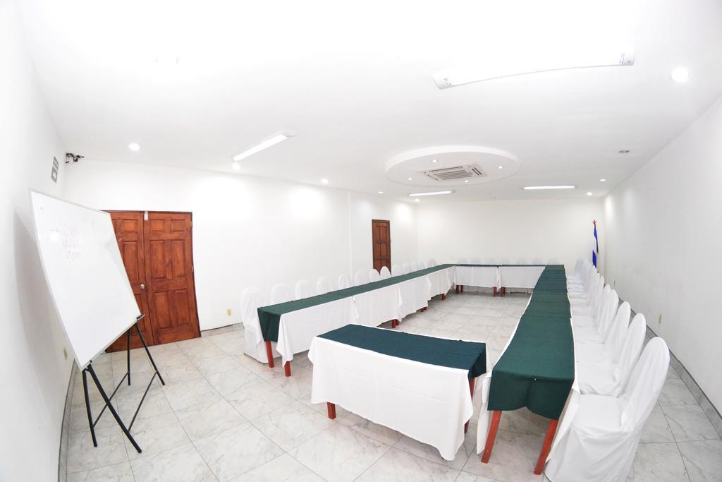 Hotel Europeo Managua Buitenkant foto